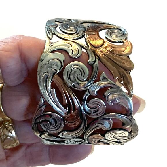 Bold Two Tone Filigree Cuff Bracelet Copper & Silver Tone Openwork Design - Picture 4 of 9